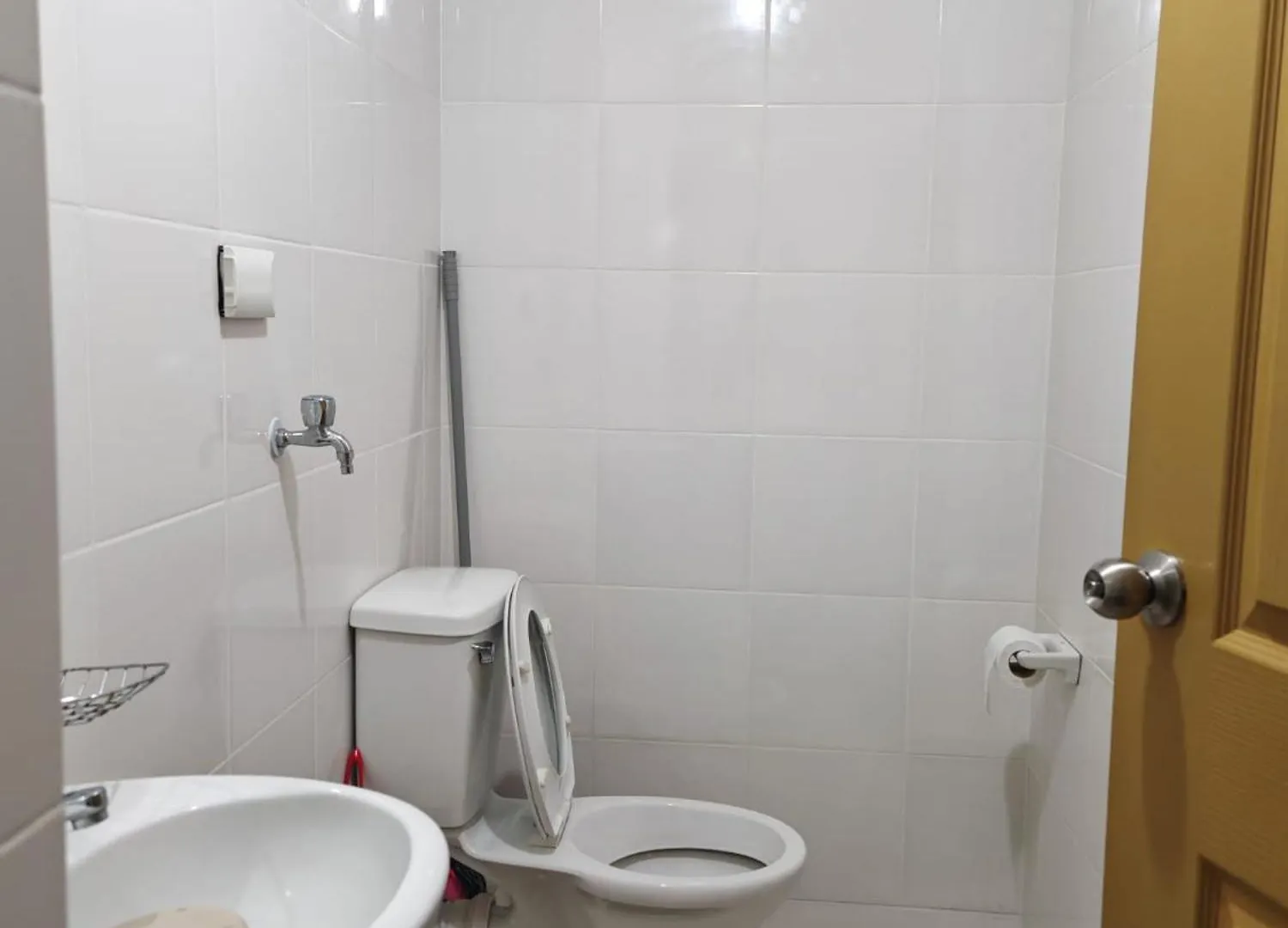 Guest house Rentwise Solutions Hotel Davao Philippines