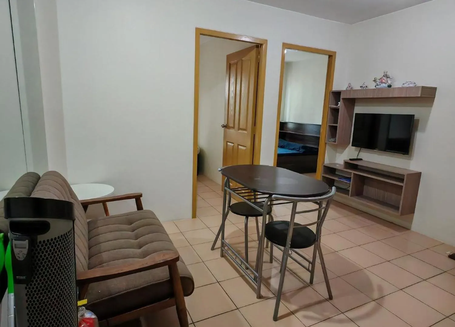 Rentwise Solutions Hotel Davao Guest house